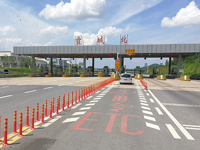 高速公路上（20180625）