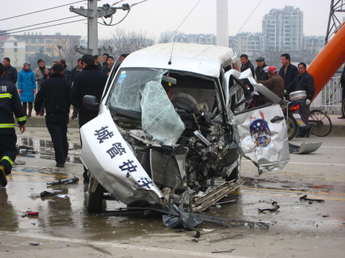 【微博测试】城管雄赳赳