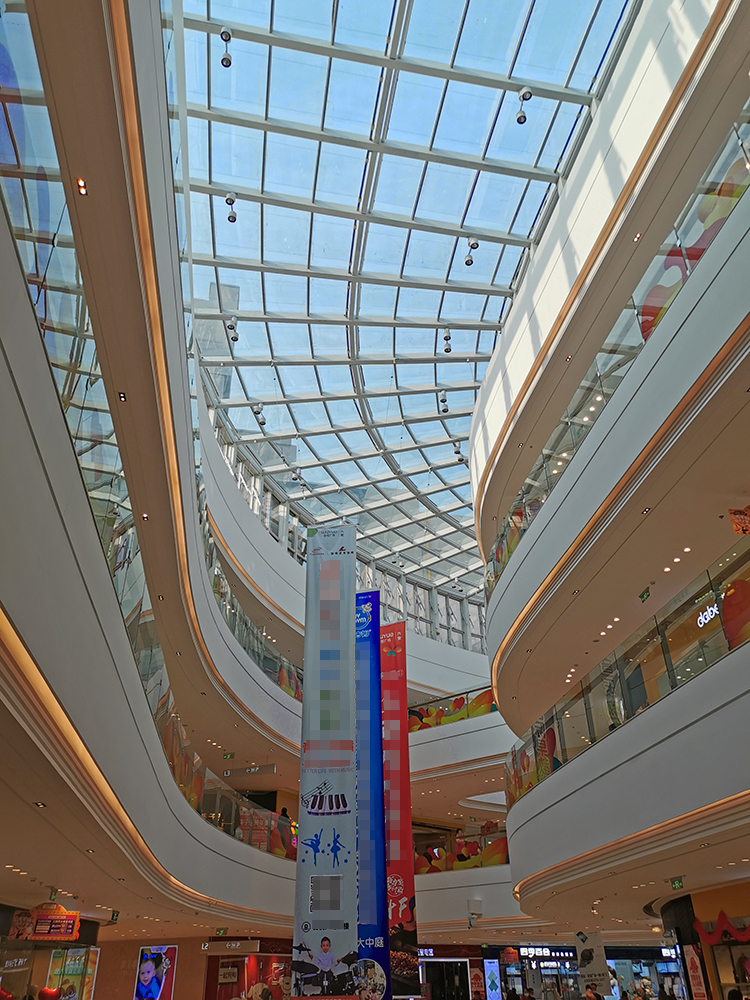 又一组玻璃屋顶