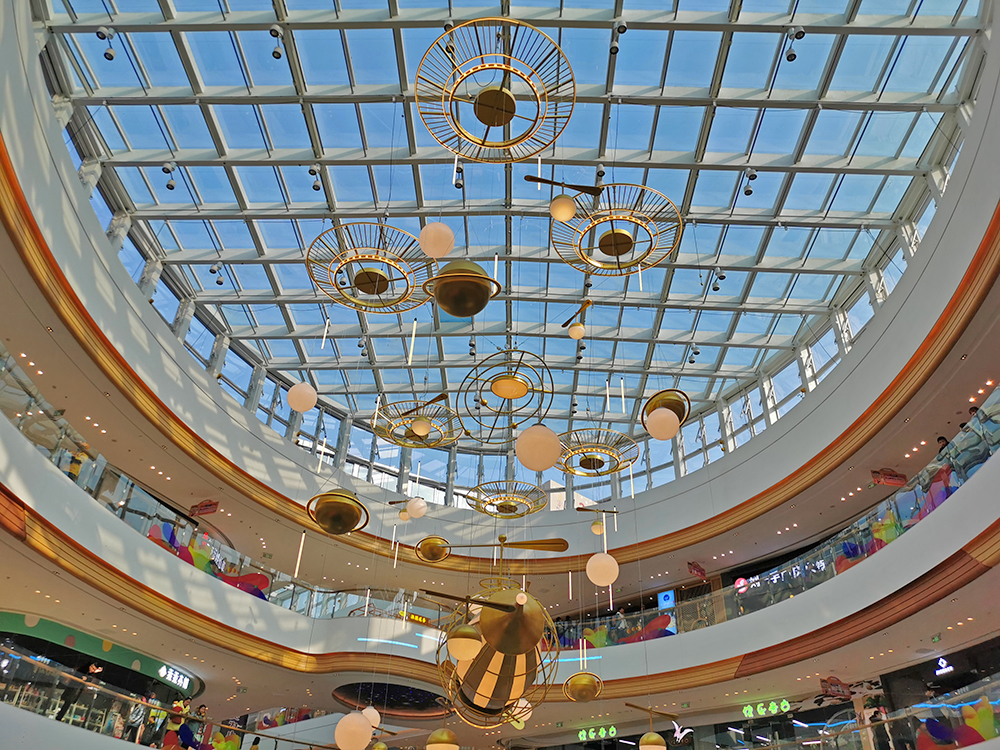 又一组玻璃屋顶